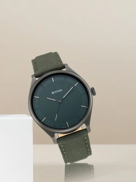 Titan Workwear Watch With Green Dial and Leather Strap (NS1802NL02)